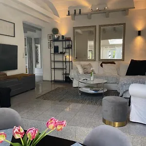 Vakantiehuis Casaverde Koeln, Rösrath